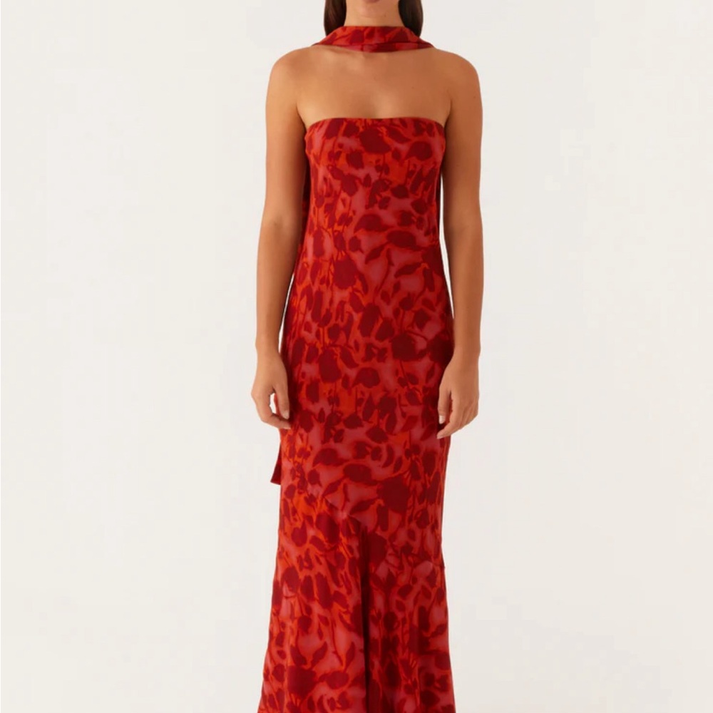 Elegant Red Strapless Dress